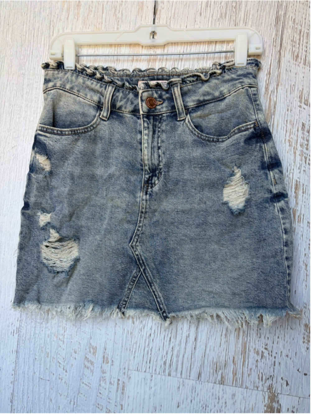 Women's SO Distressed Denim Skirt Size 9 Blue